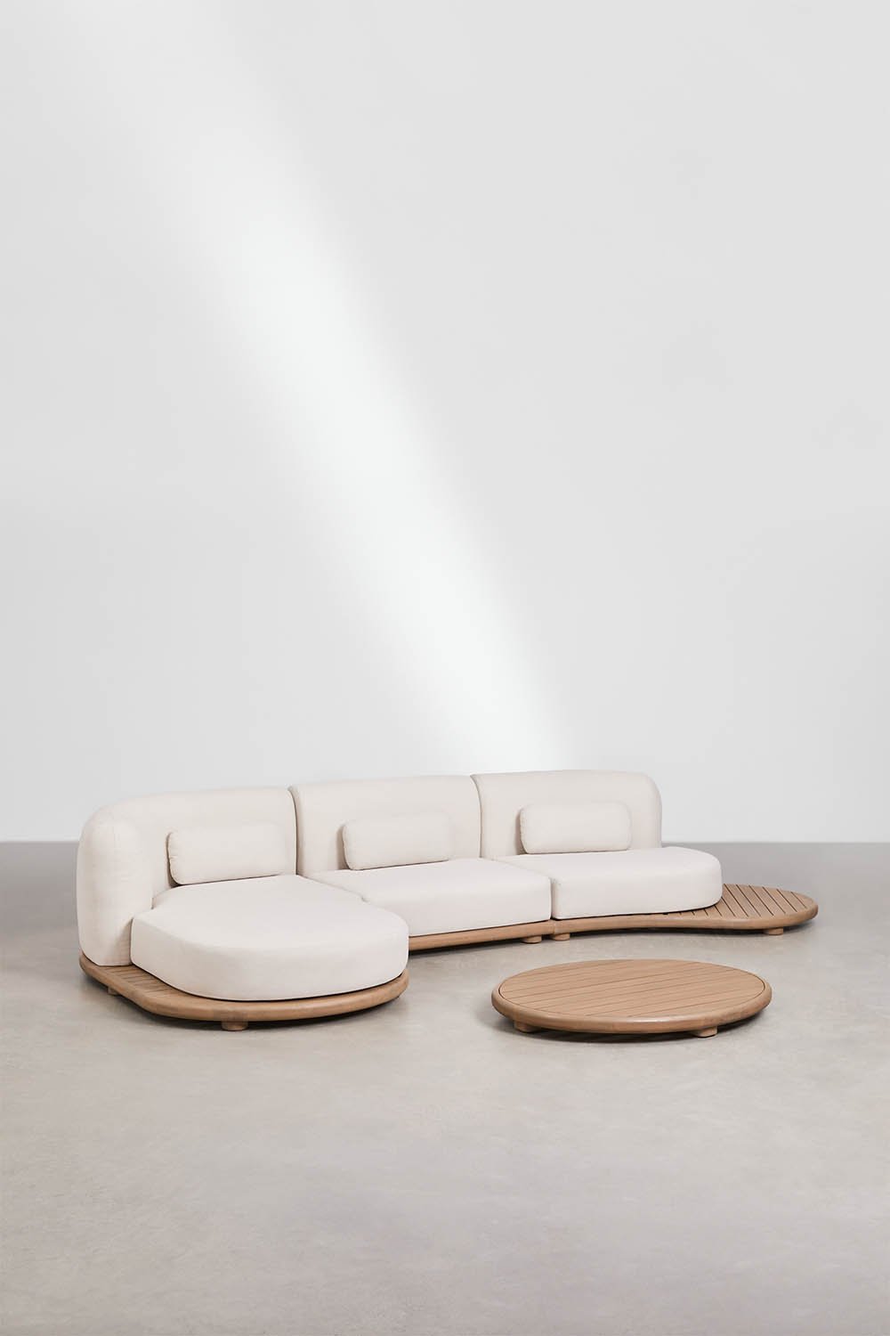 Set da giardino con divano modulare chaise longue sinistro a 3 pezzi e tavolino in legno di acacia Gerard, immagine della galleria 1