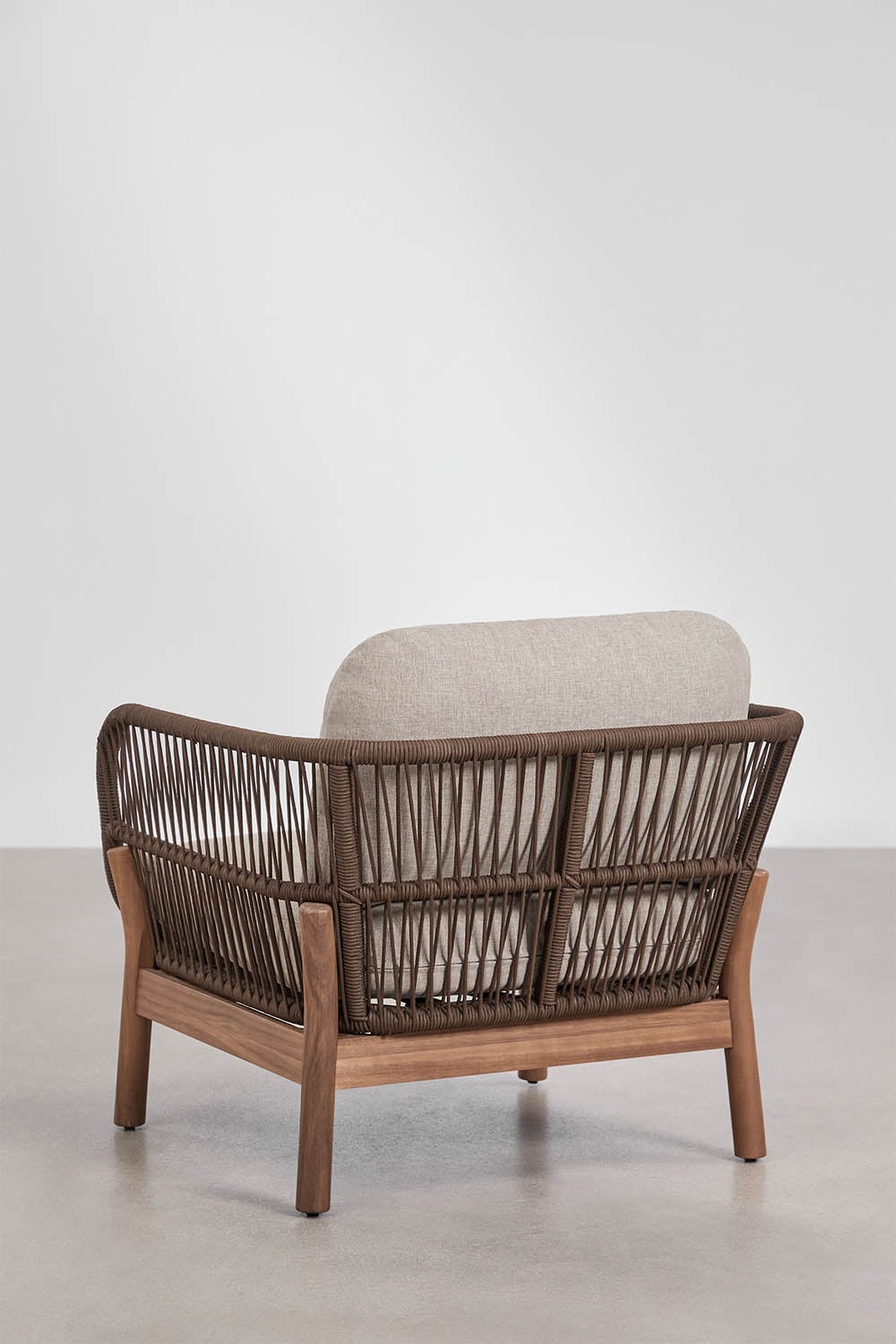 Set da giardino con divano 3 posti, 2 poltrone e tavolino in legno di acacia e corda intrecciata Karvia, immagine della galleria 8