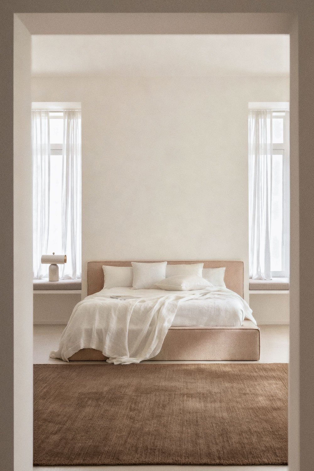 Letto con contenitore imbottito Lunari, immagine della galleria 1