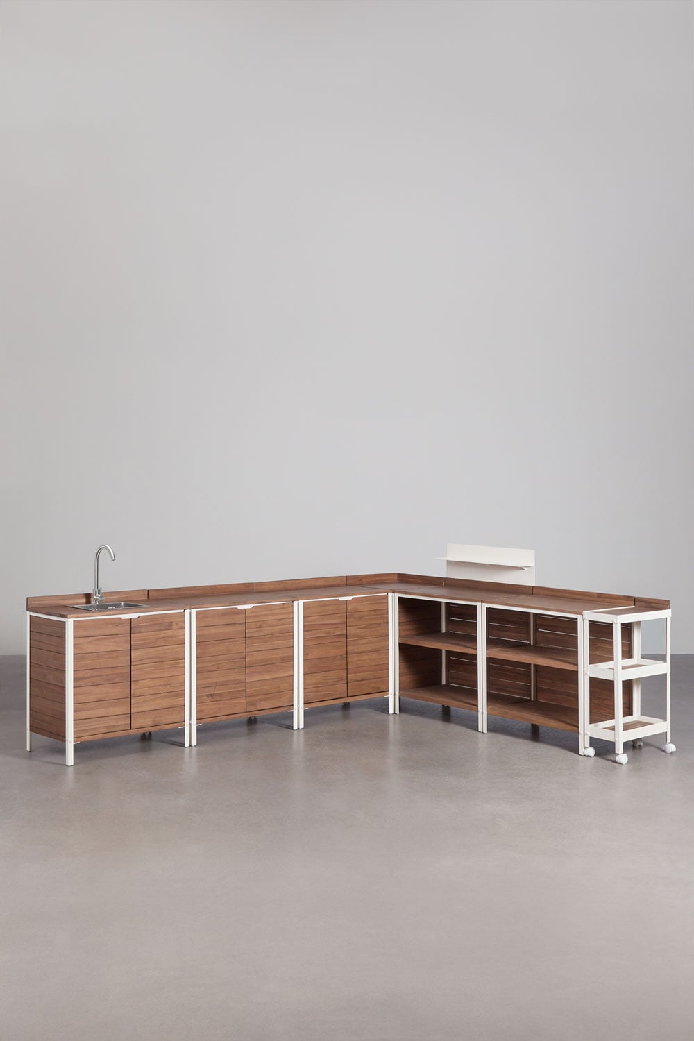 Cucina modulare da esterno a 7 pezzi con lavello, pannello organizzatore e spazio di stoccaggio in legno di acacia Reggie, immagine della galleria 3