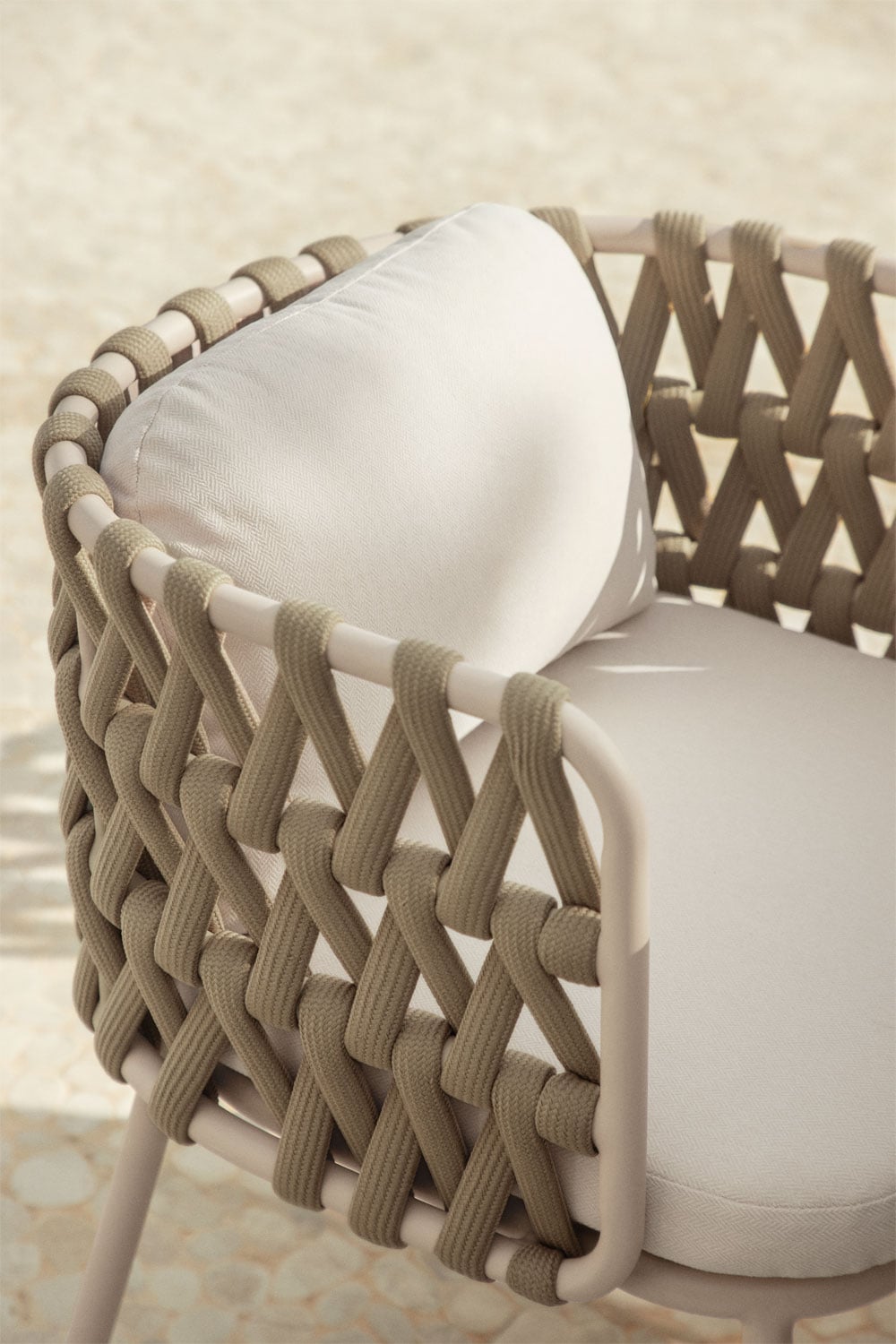 Set di 2 sedie da giardino con braccioli in alluminio e corda intrecciata Tevary, immagine della galleria 2