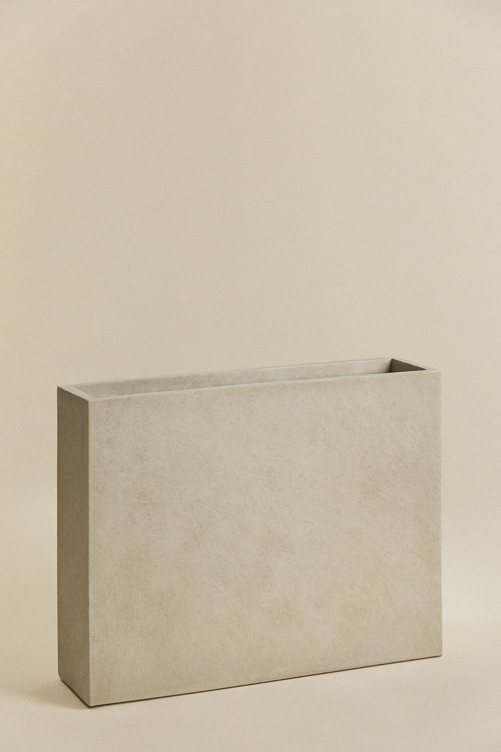 Vaso in cemento Neyrua, immagine della galleria 1