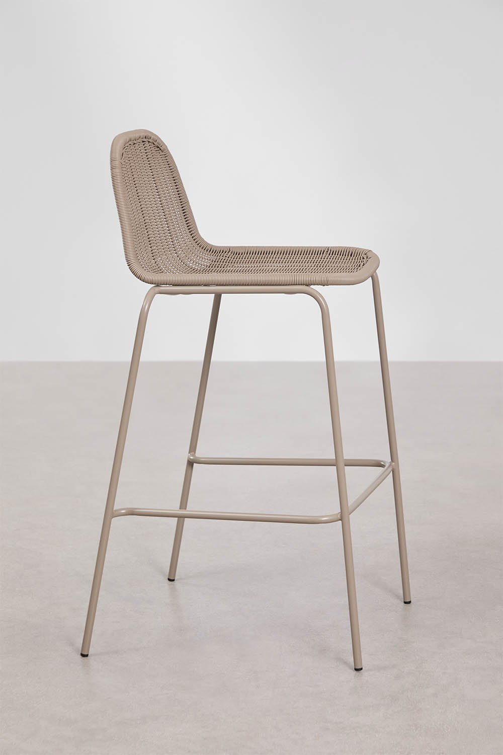 Sgabello alto impilabile in midollino sintetico Reiven, immagine della galleria 2