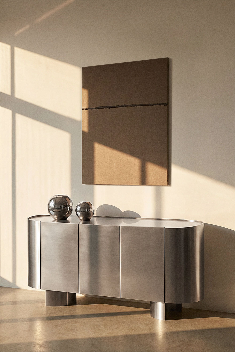 Credenza ovale 160x40 cm in acciaio inox Luena - SKLUM
