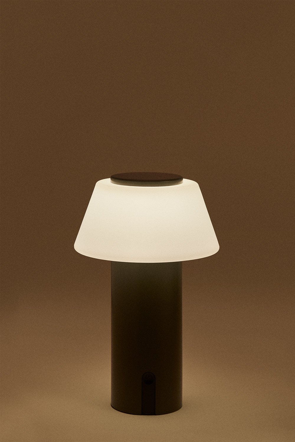 Lampada da tavolo LED wireless in ferro Socotra, immagine della galleria 2