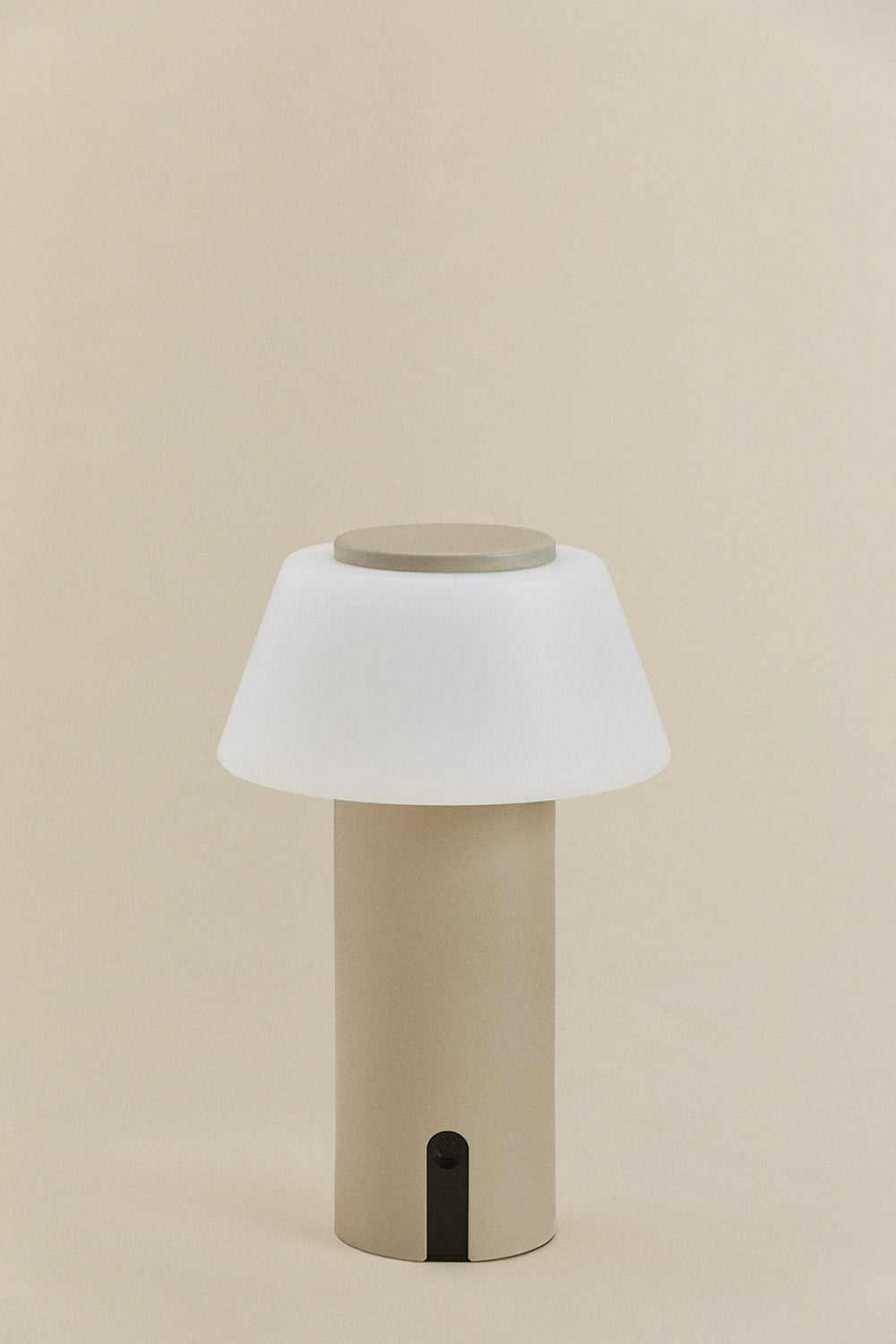 Lampada da tavolo LED wireless in ferro Socotra, immagine della galleria 1