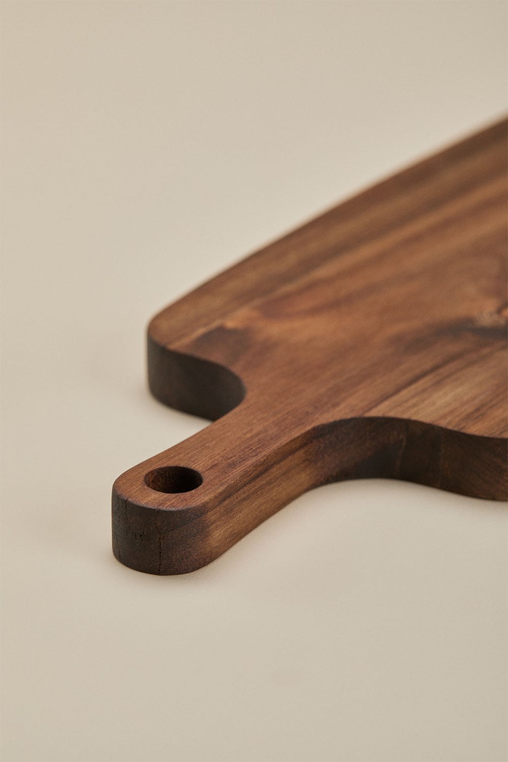 Tagliere in legno di acacia Lioren, immagine della galleria 3