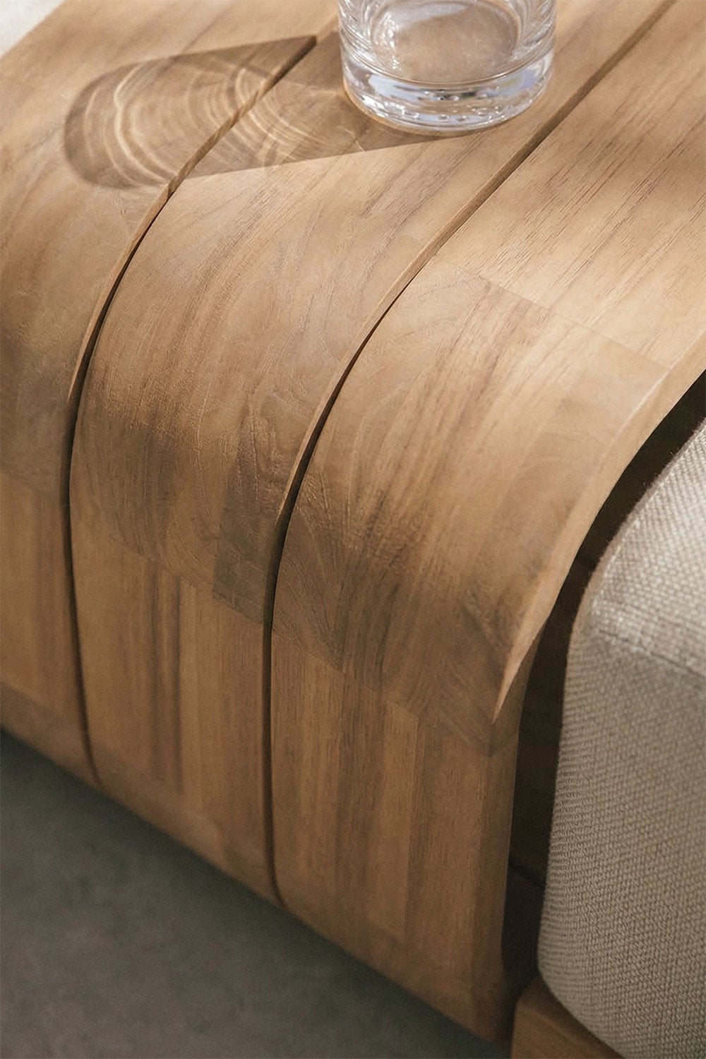 Tavolino da giardino rettangolare 85x35 cm in legno di acacia Brivori, immagine della galleria 2