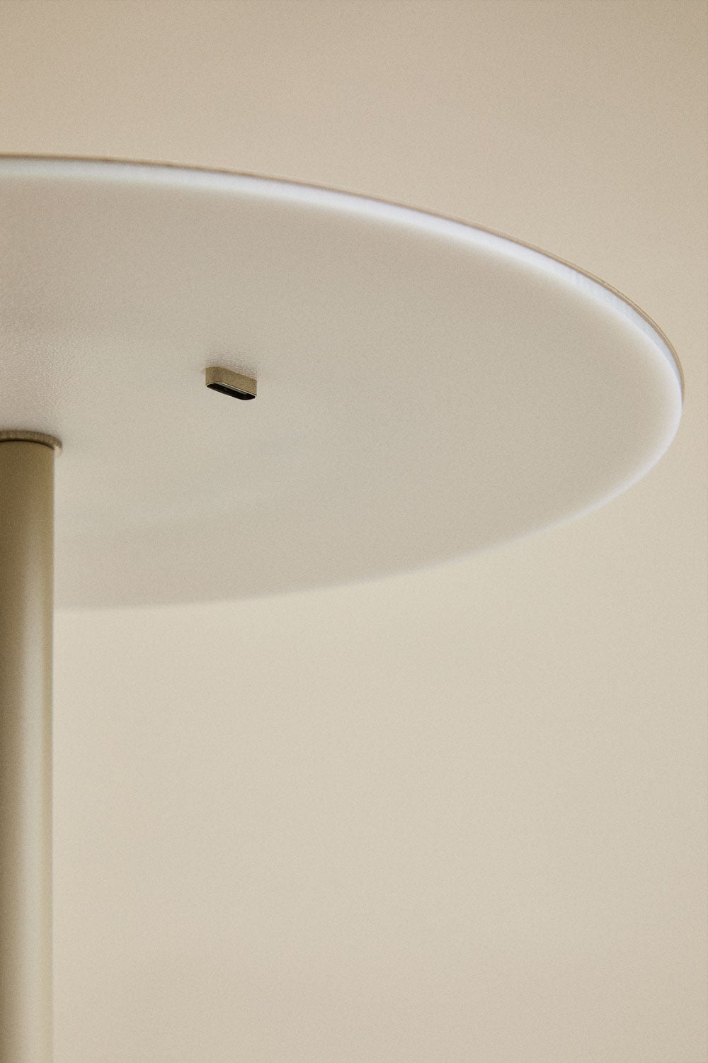 Lampada da tavolo LED wireless per esterni in ferro Emilein, immagine della galleria 3