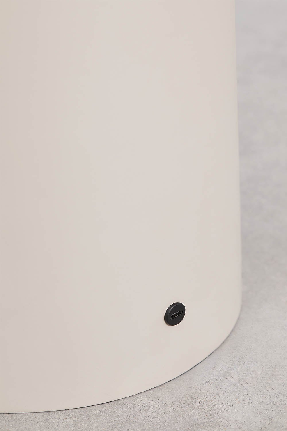 Lampada da terra LED wireless per esterni in ferro Irune, immagine della galleria 5