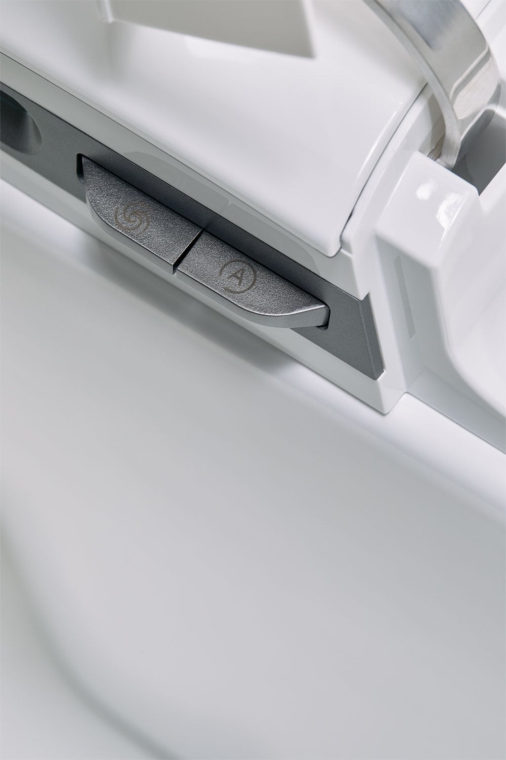 WC intelligente in ceramica Saloa Basic, immagine della galleria 9