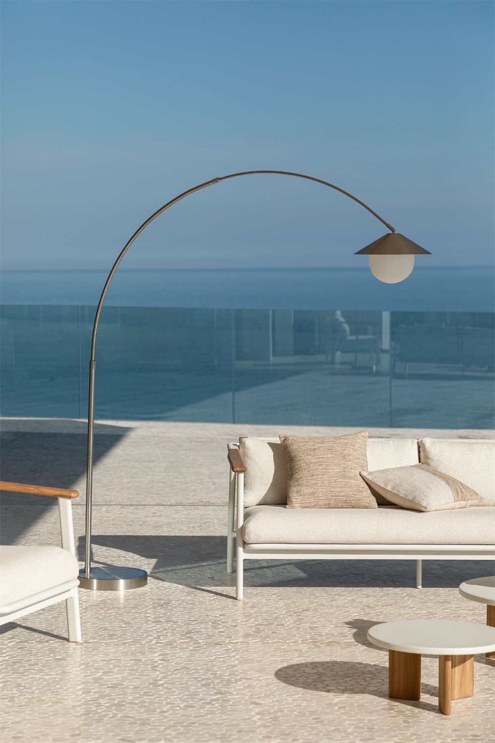 Lampada da terra in ferro per esterni Orvina, immagine della galleria 1