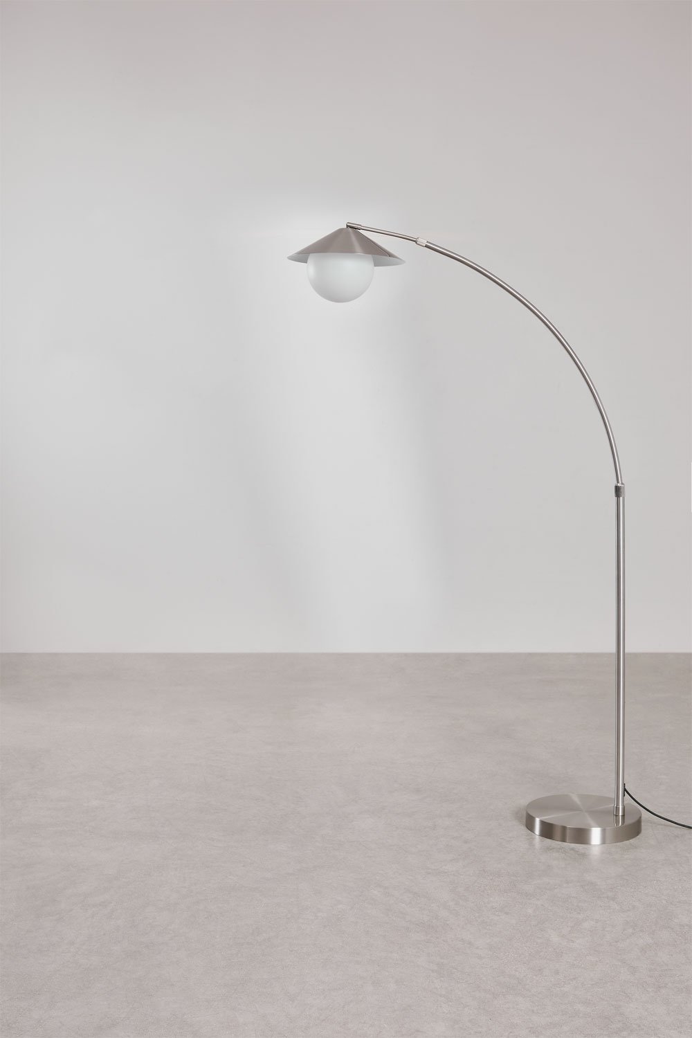 Lampada da terra in ferro Orvina, immagine della galleria 5