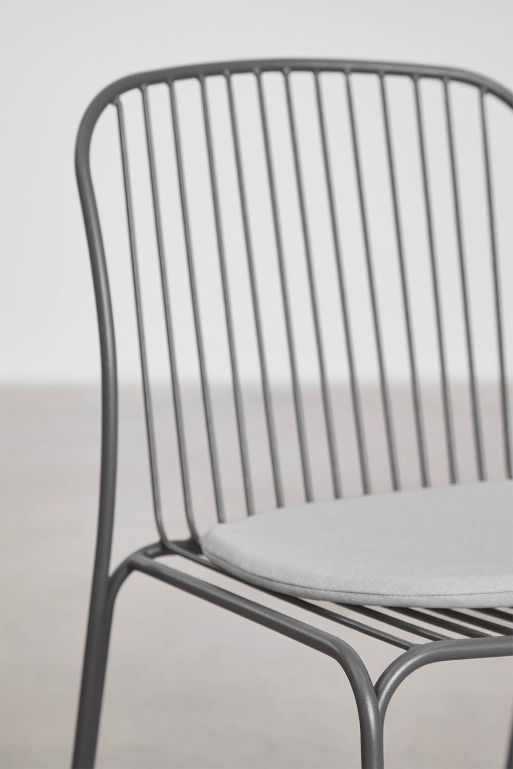 Set da tavolo 145-200x145 cm allungabile in alluminio Begur e 6 sedie da giardino in acciaio Anerina, immagine della galleria 11