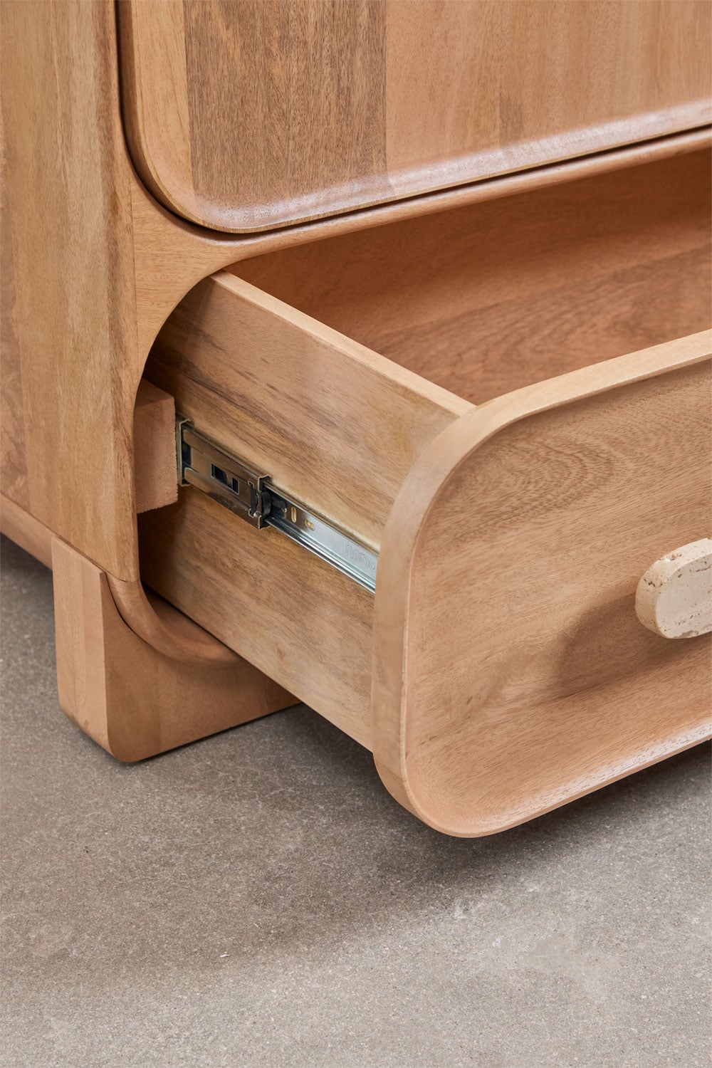 Armadio in legno di mango e travertino Kivalina, immagine della galleria 8