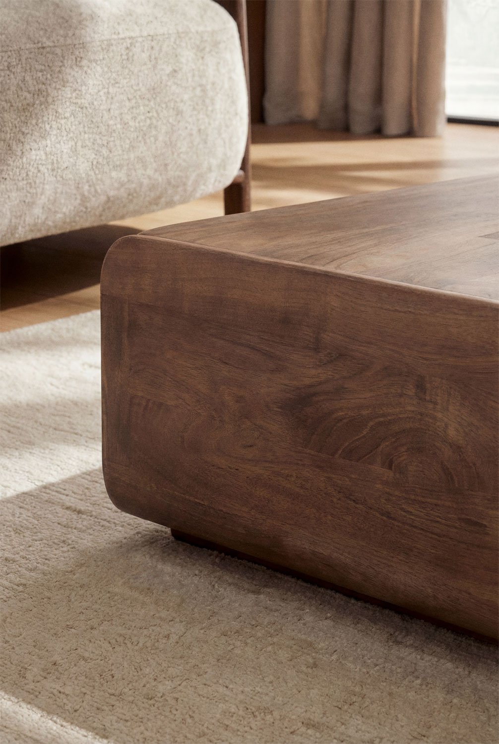 Tavolino quadrato in legno Tinsley, immagine della galleria 2