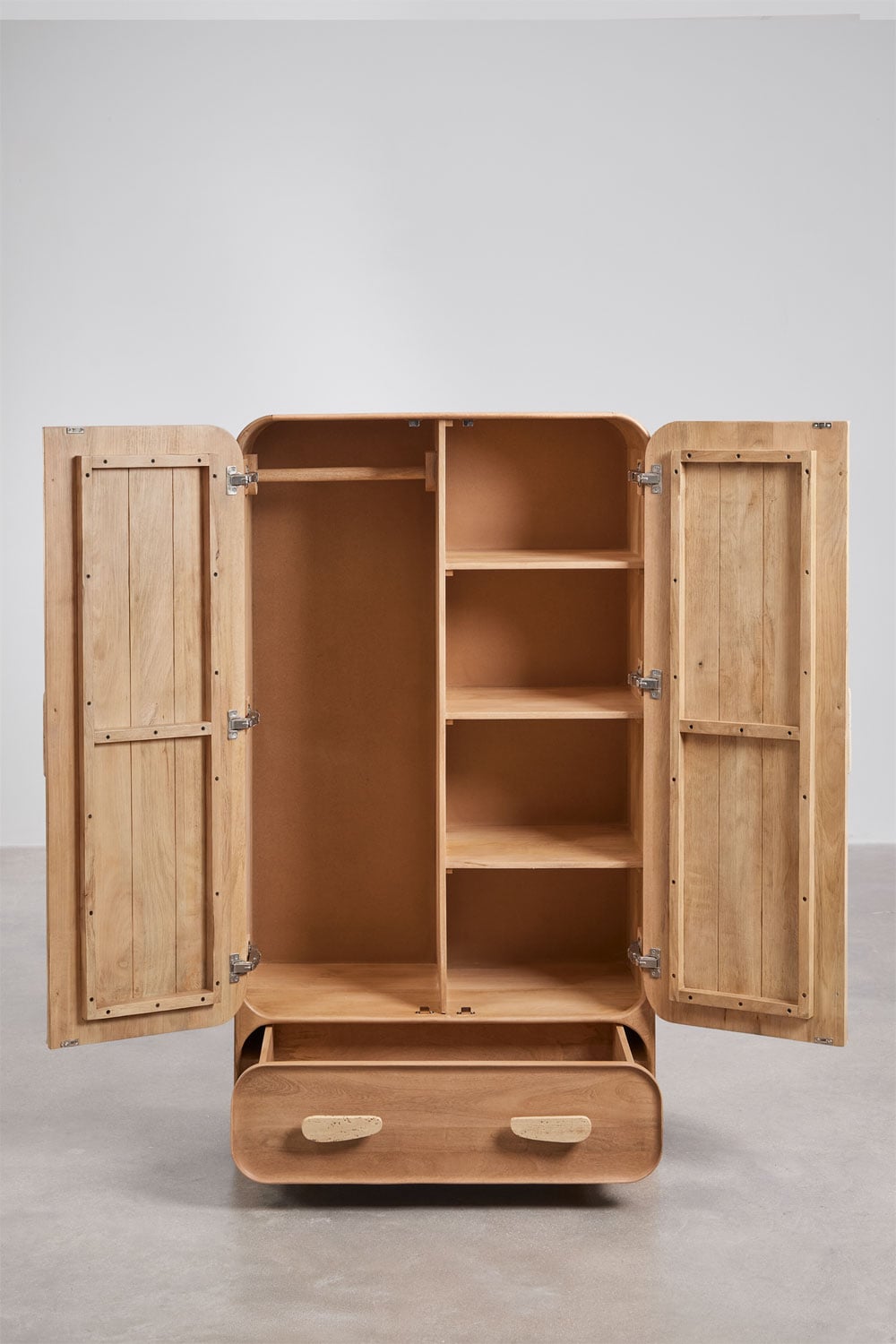 Armadio in legno di mango e travertino Kivalina, immagine della galleria 5