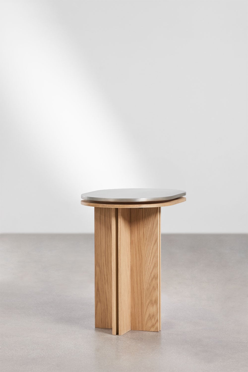 Pack di 2 comodini ovali 50x35 cm in impiallacciatura di rovere e acciaio inossidabile Lindina, immagine della galleria 2