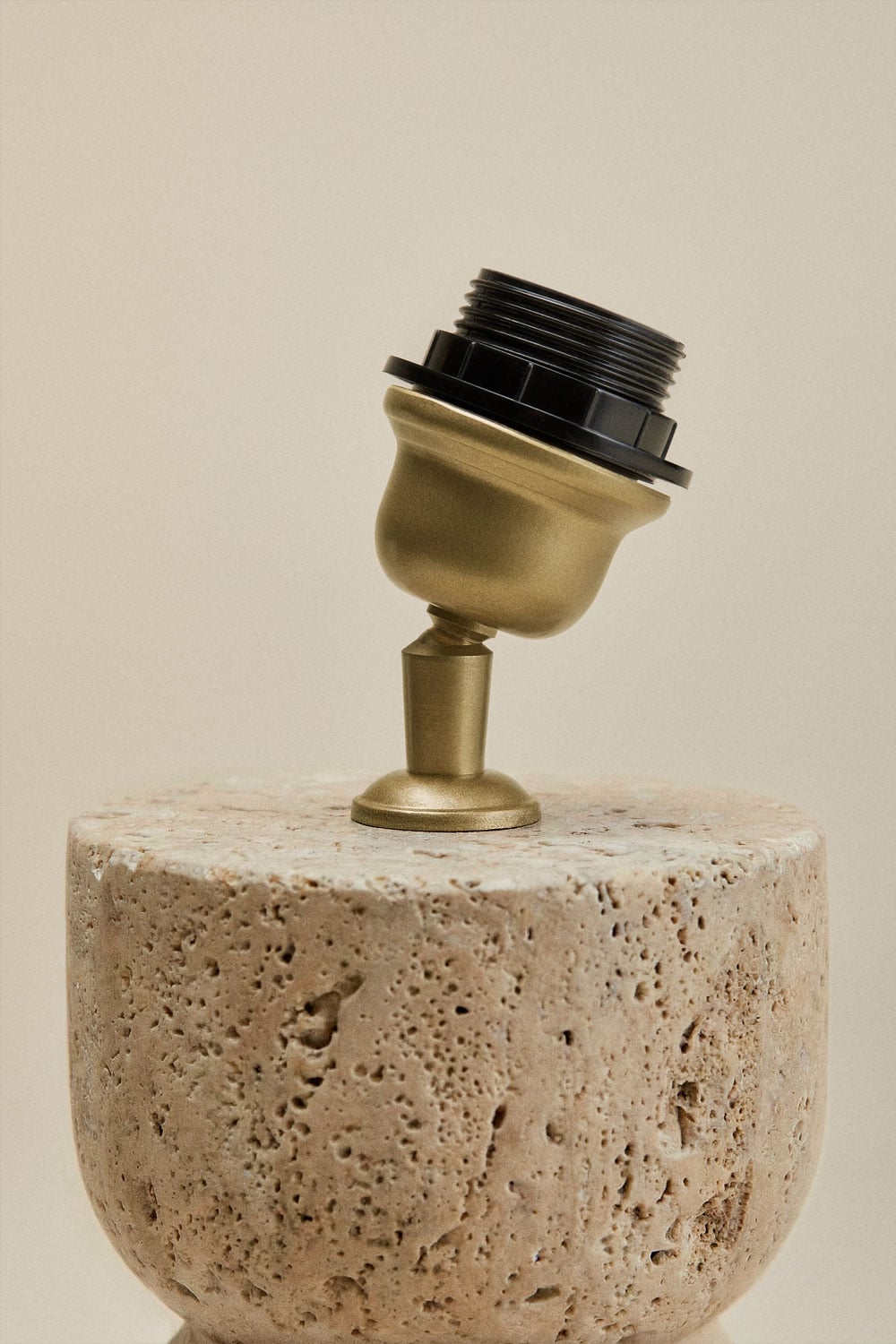 Base per lampada da tavolo in pietra naturale Diniz, immagine della galleria 4