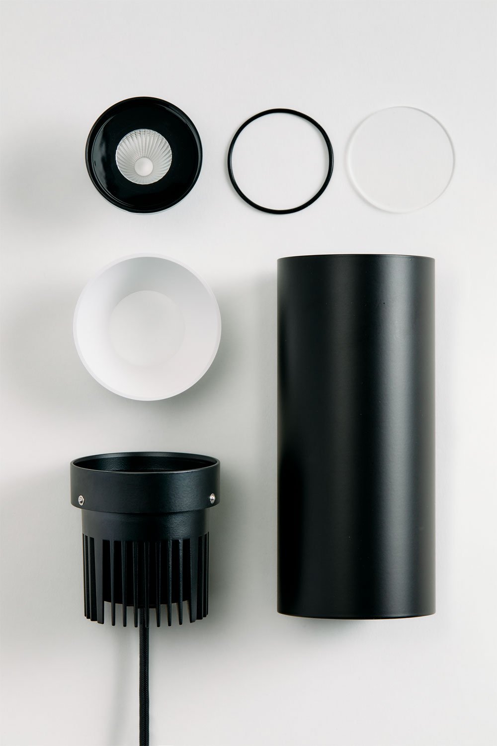 Aplique da soffitto LED a superficie rotondo Ø7,2 cm per esterni in alluminio Luisiana, imagen de galeria 7
