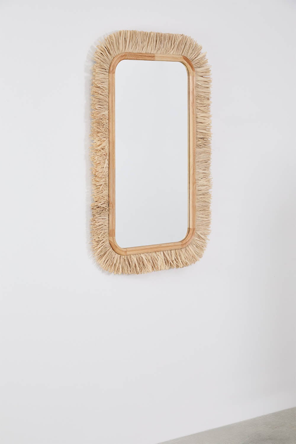 Specchio da parete rettangolare 65x105 cm in legno di rovere e rafia Melenis, immagine della galleria 2