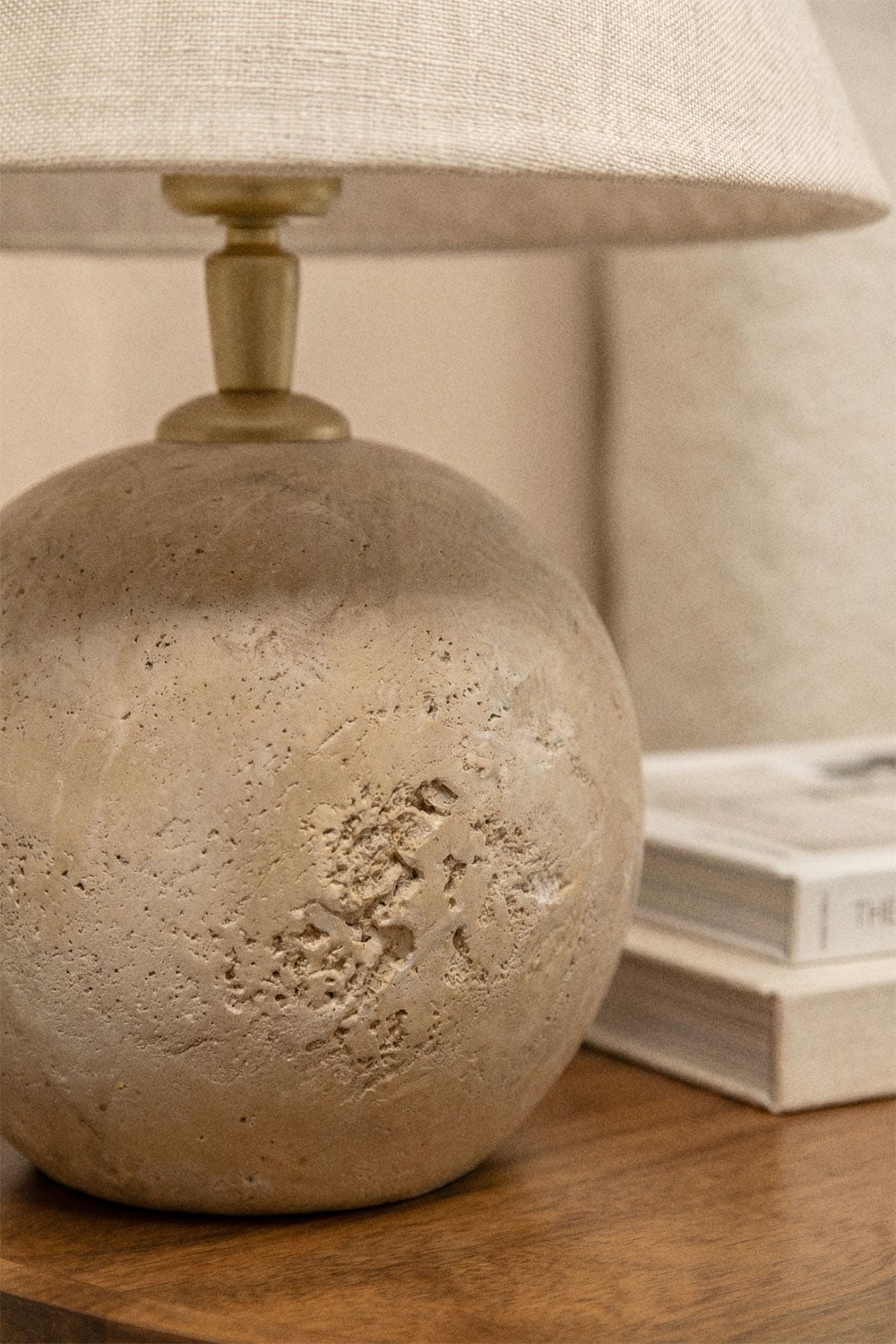 Lampada da tavolo in pietra naturale Marvexi, immagine della galleria 2