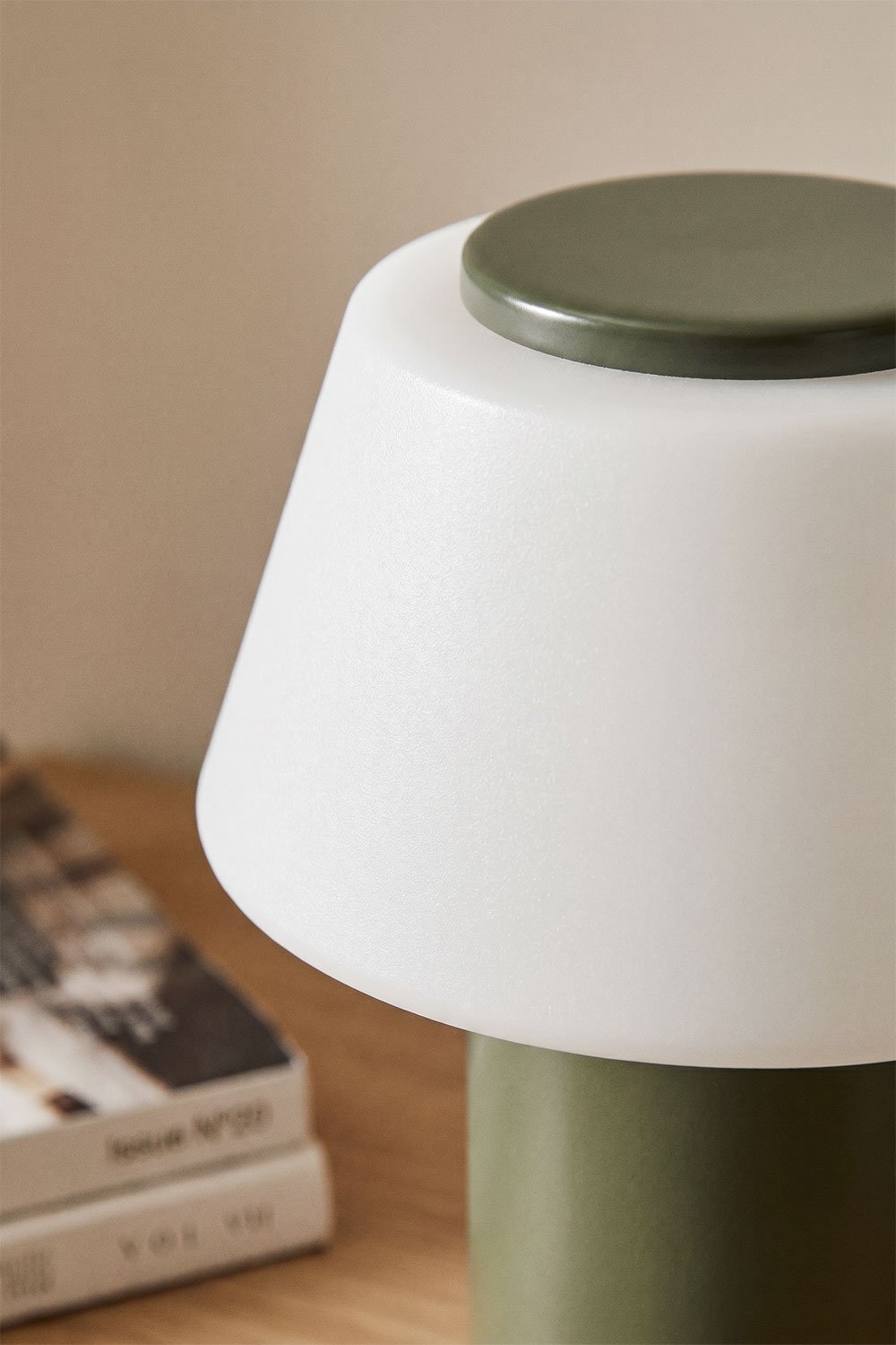 Lampada da tavolo LED wireless in ferro Socotra, immagine della galleria 2
