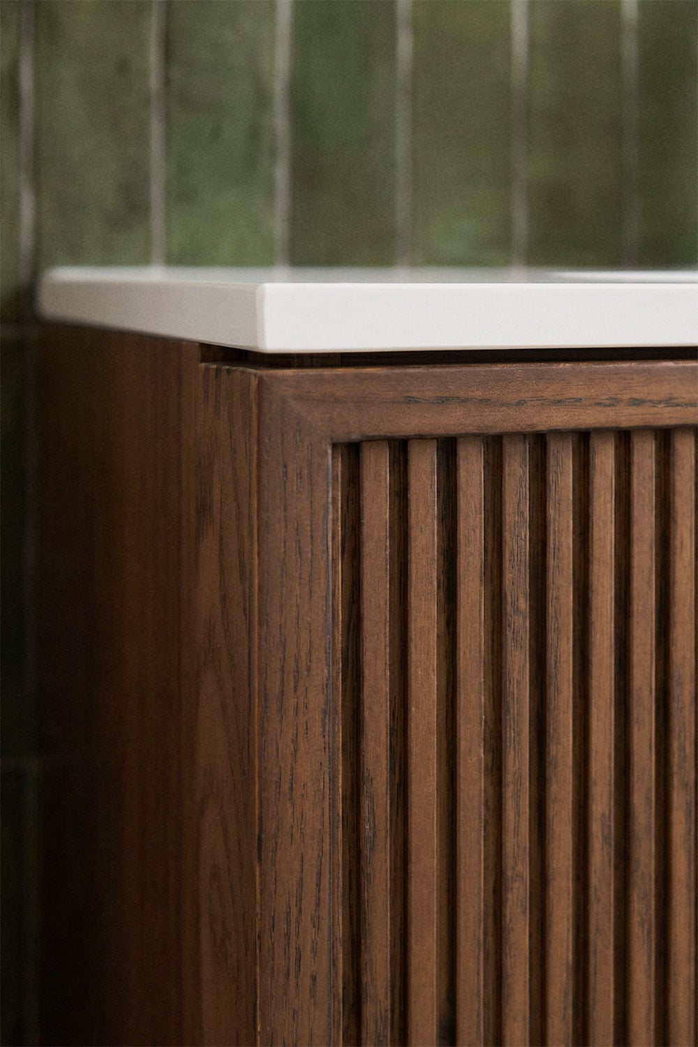 Set di mobili da bagno sospeso in legno 120x50 cm con lavabo integrato Endika, immagine della galleria 2