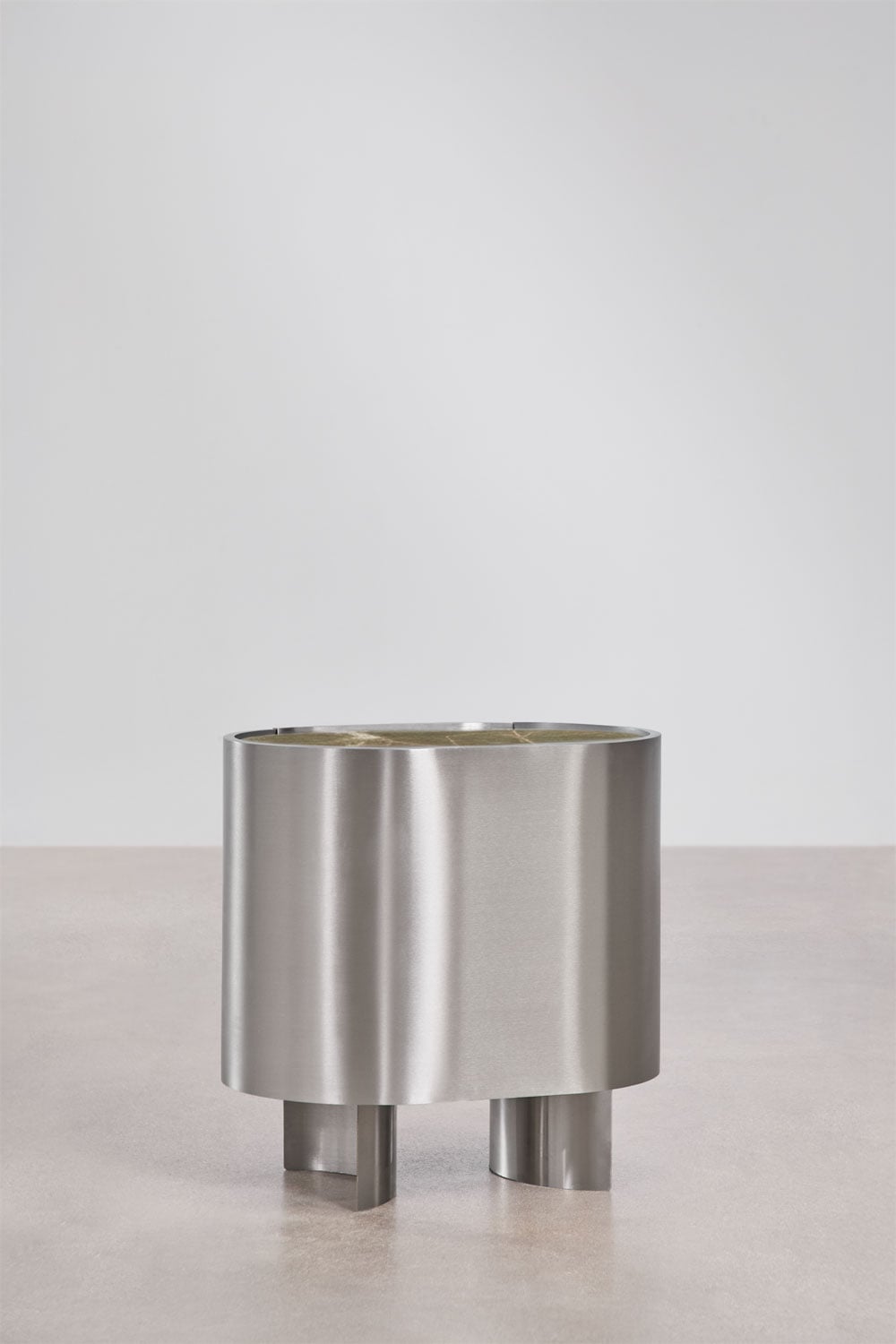 Comodino 50x35 cm in acciaio inox Luena, immagine della galleria 6