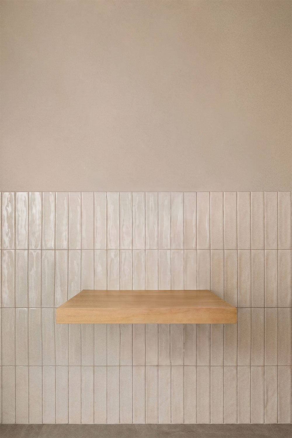 Set di mobili da bagno sospesi in legno di teak Venetian, immagine della galleria 1