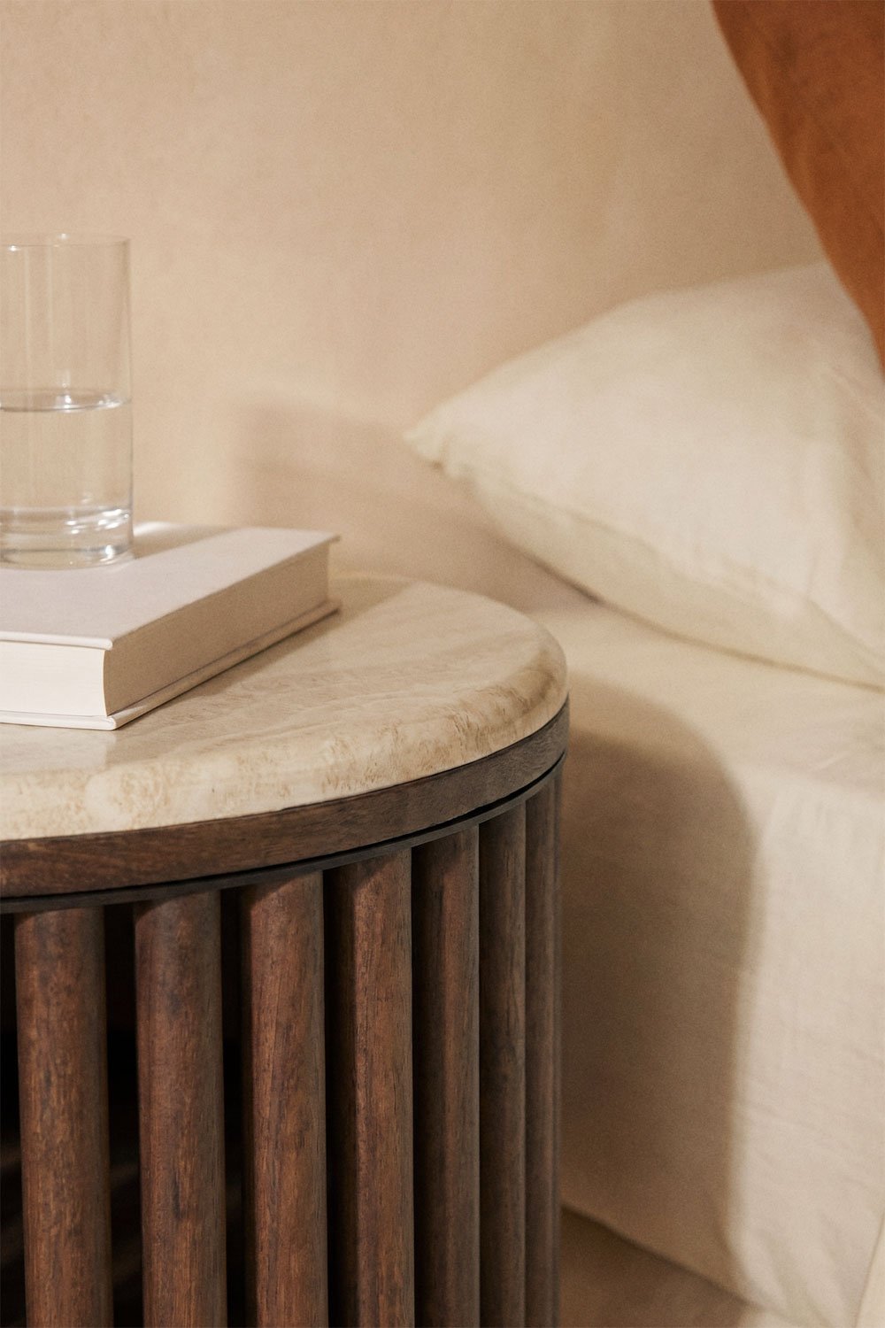 Comodino sospeso 40x30 cm in legno di mango e pietra naturale Talix, immagine della galleria 2