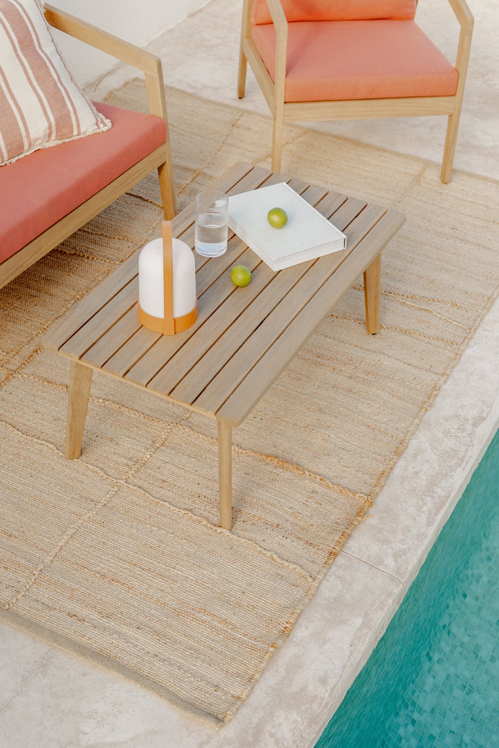 Tavolino da giardino rettangolare 90x50 cm in legno di acacia Kaela, immagine della galleria 1