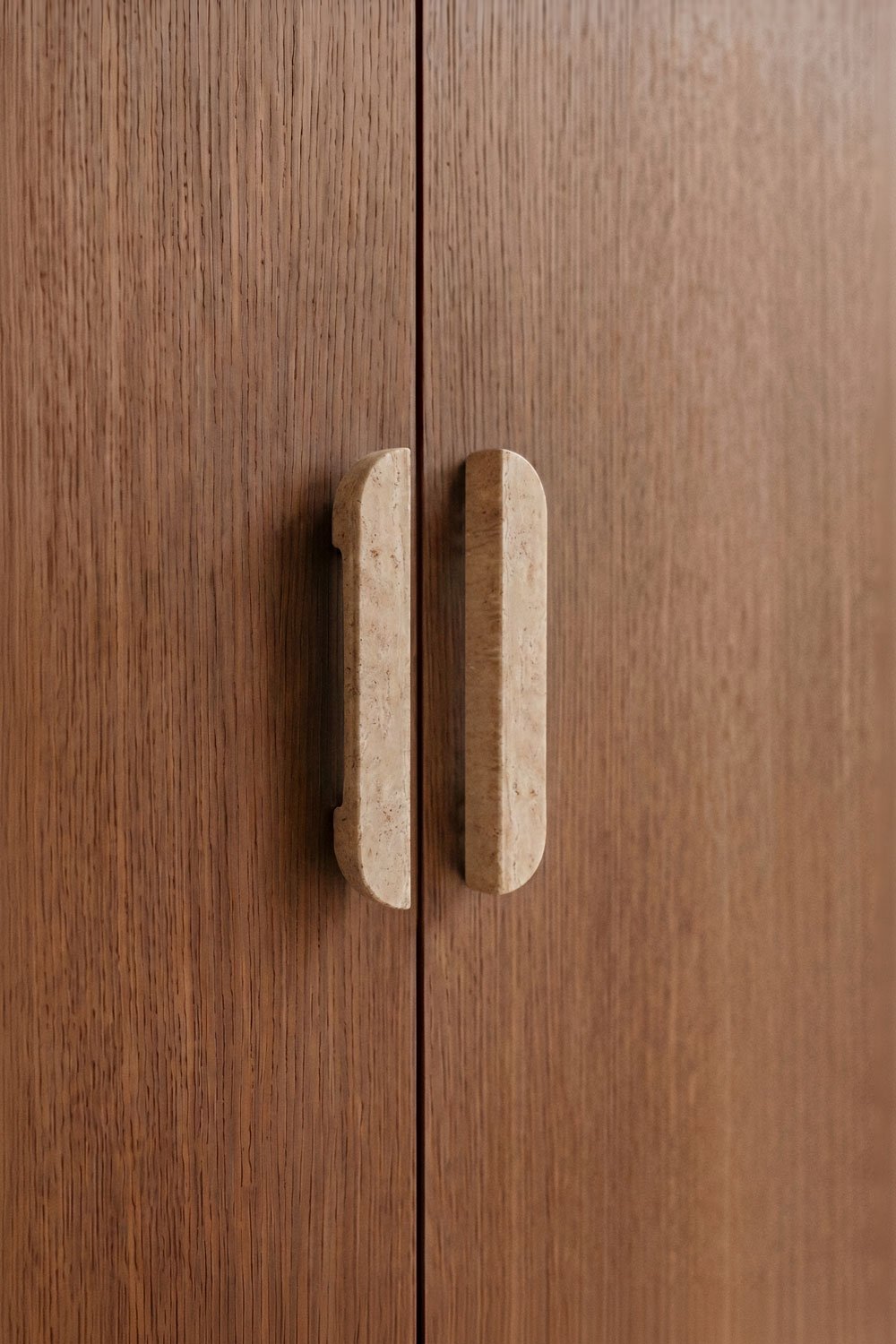 Set di 2 maniglie in pietra naturale Tinesla, immagine della galleria 1
