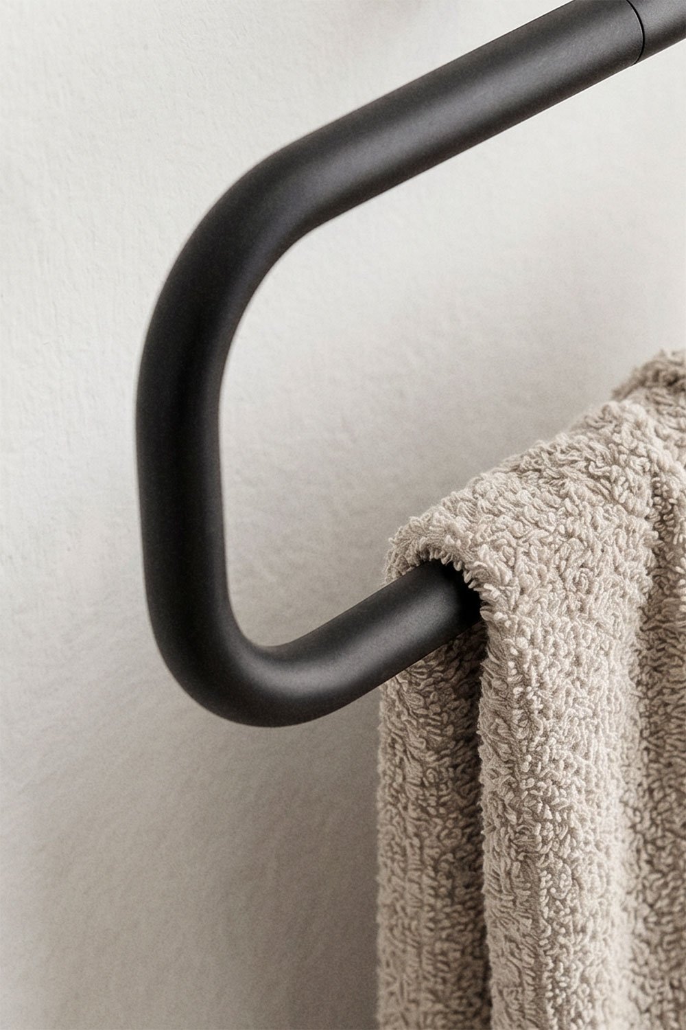 Portasciugamani da parete con barra da 30 cm per bagno in acciaio inox nero opaco Rovent, immagine della galleria 2