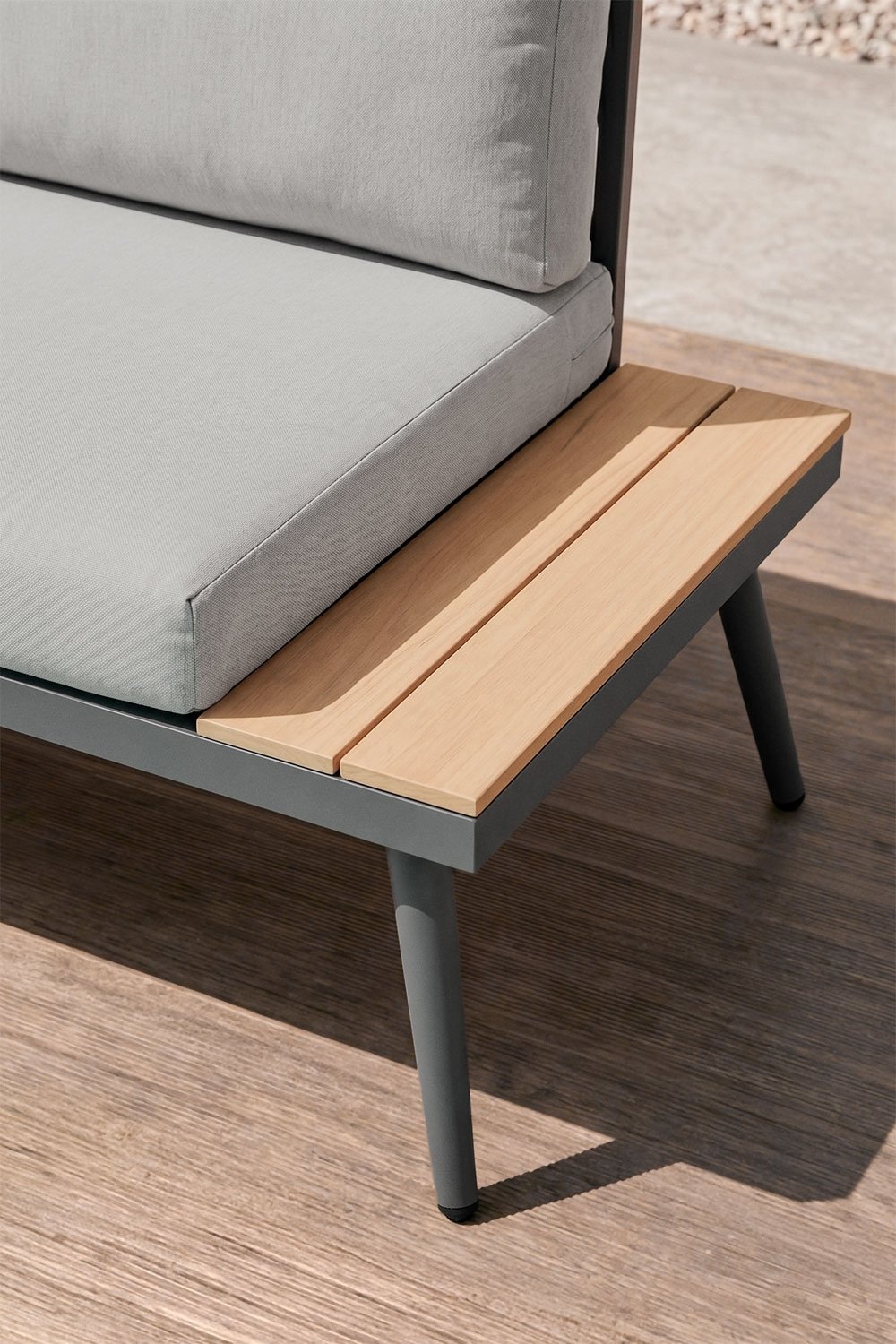 Set da giardino con divano angolare 4 posti e tavolino in alluminio e legno Nadi, immagine della galleria 2