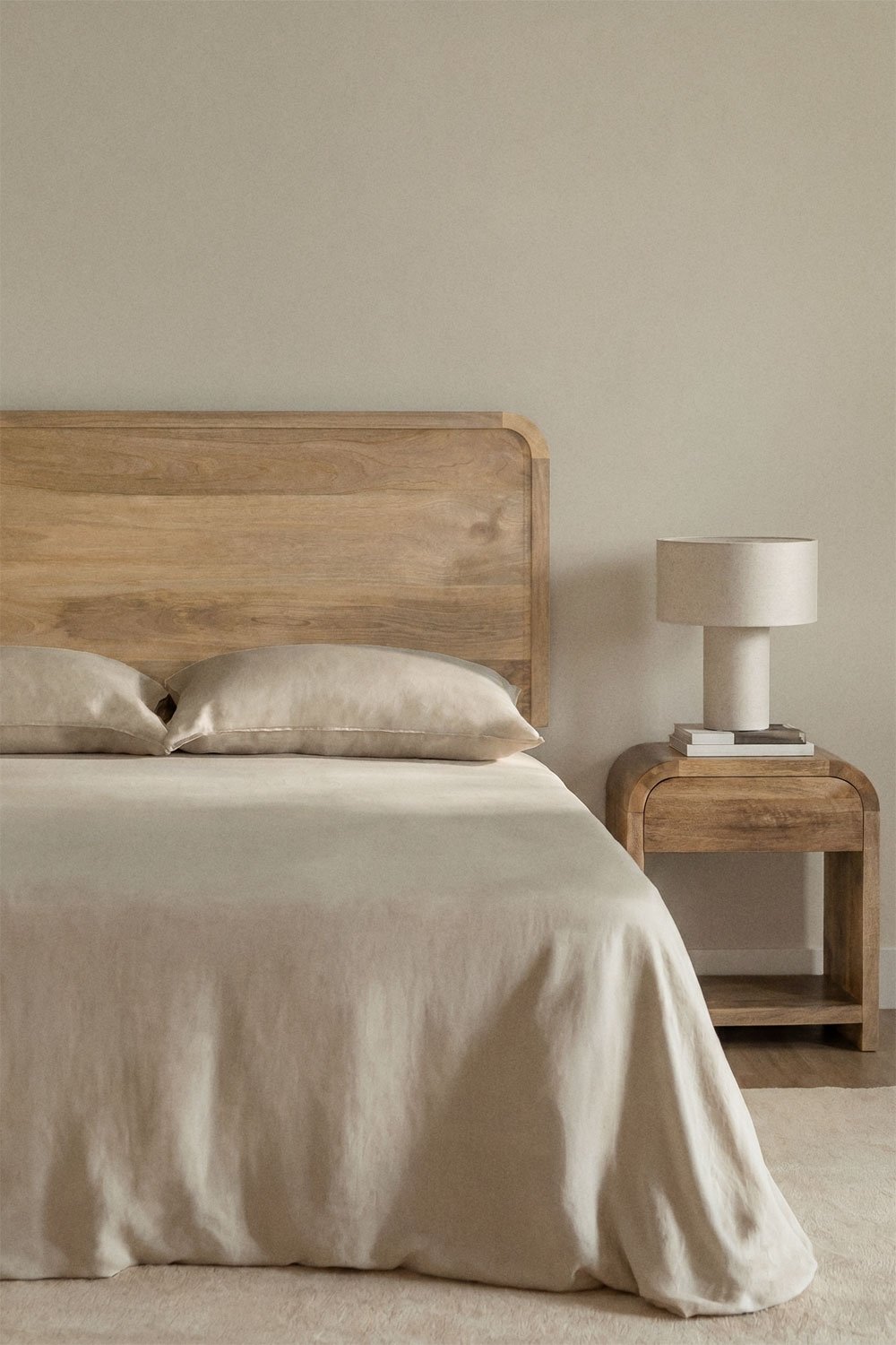 Testiera per letto da 160 cm in legno di mango Shelby, immagine della galleria 1