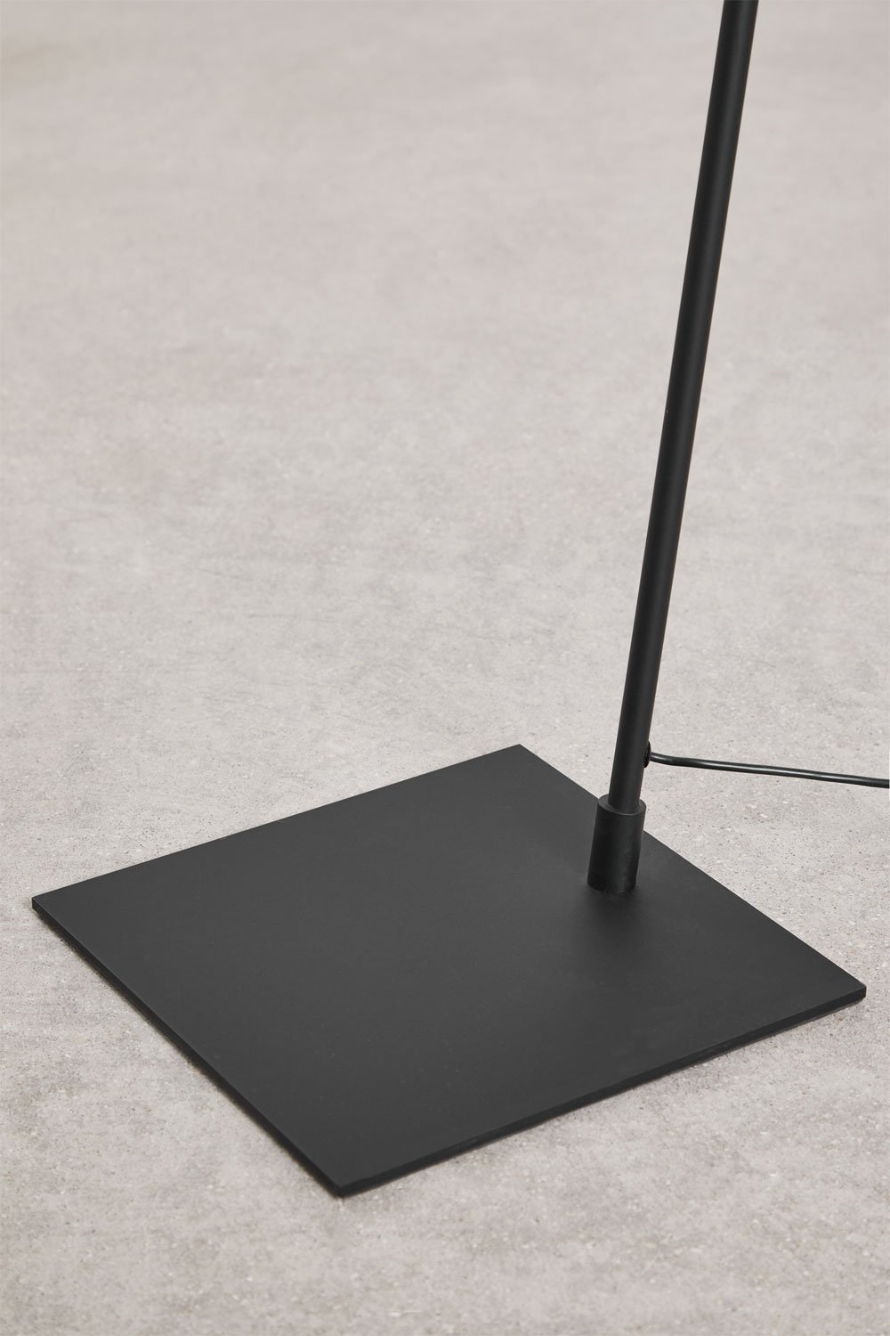 Lampada da terra LED in metallo Valtyn, immagine della galleria 8