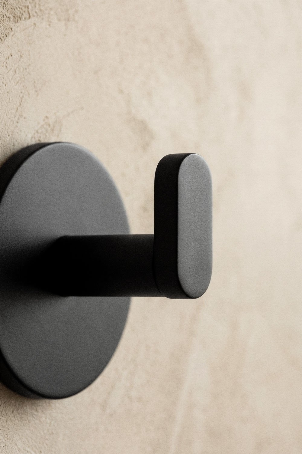 Gancio adesivo da bagno in acciaio inox nero opaco Caldrumi, immagine della galleria 2