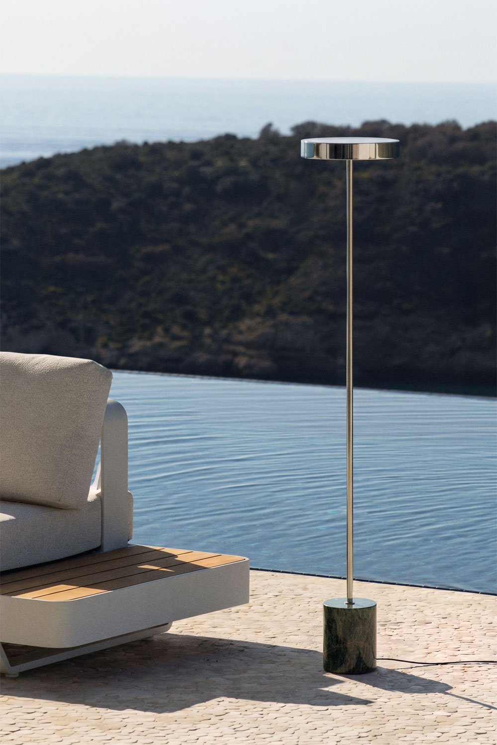 Lampada da terra LED per esterni in acciaio inossidabile e pietra naturale Isasia, immagine della galleria 1