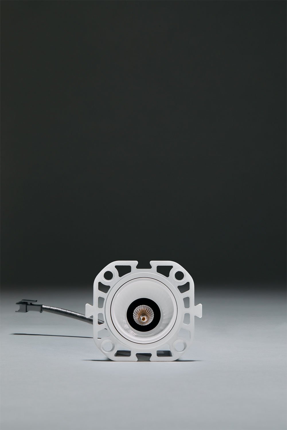 Pack da 2 downlight LED da incasso senza cornice trimless rotondi Ø3,6 cm per esterni in alluminio Orelva, imagen de galeria 6