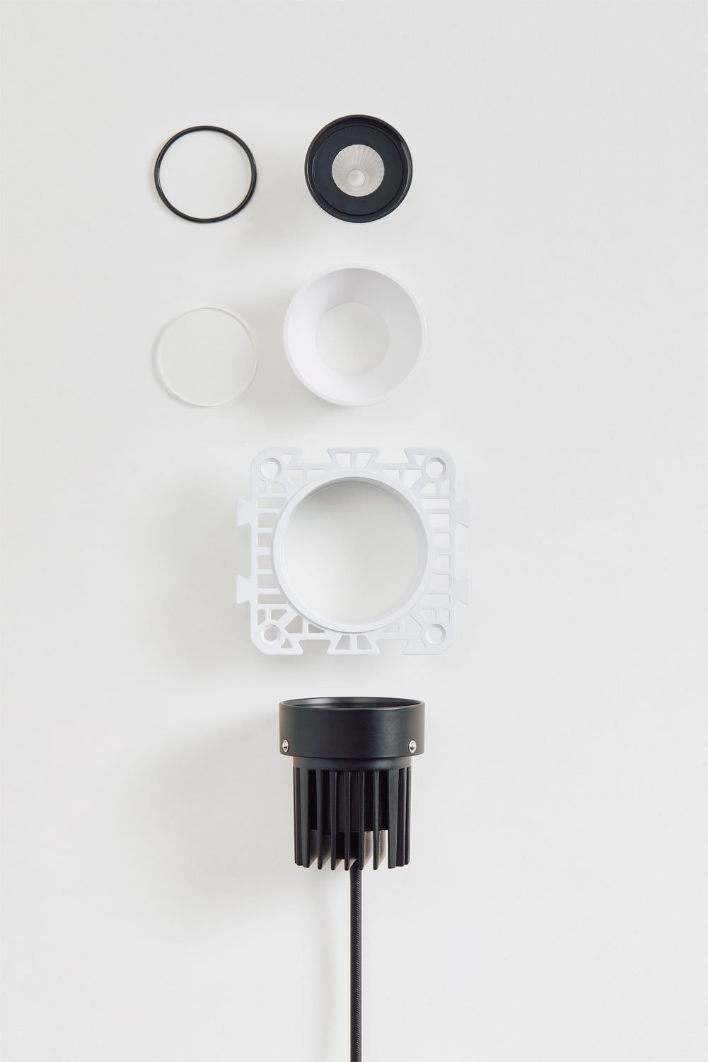 Pack da 2 downlight LED da incasso senza cornice trimless rotondi Ø5,3 cm per esterni in alluminio Orelva, imagen de galeria 8