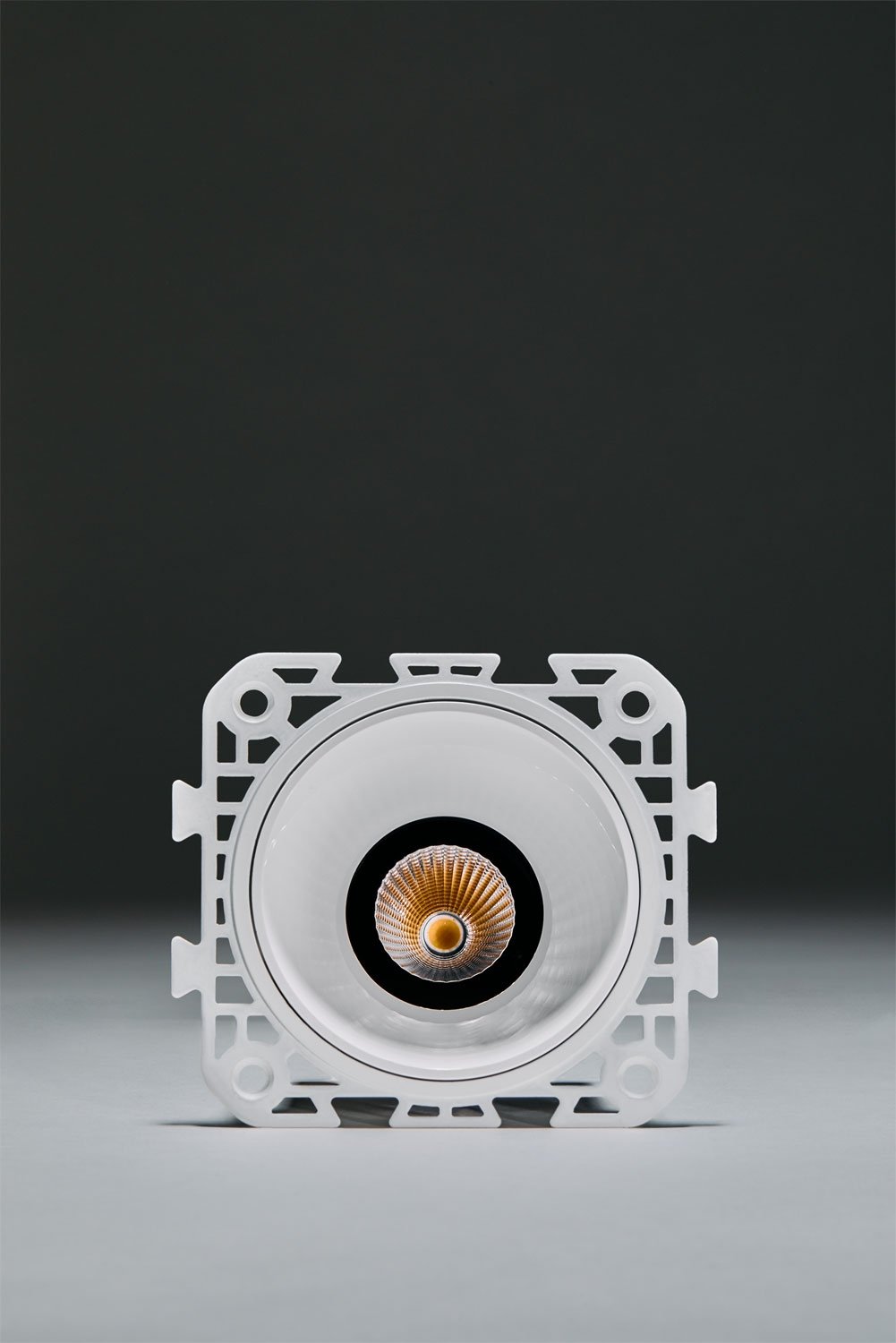 Pack da 4 downlight LED da incasso senza cornice trimless rotondi Ø6,8 cm in alluminio Orelva, imagen de galeria 6