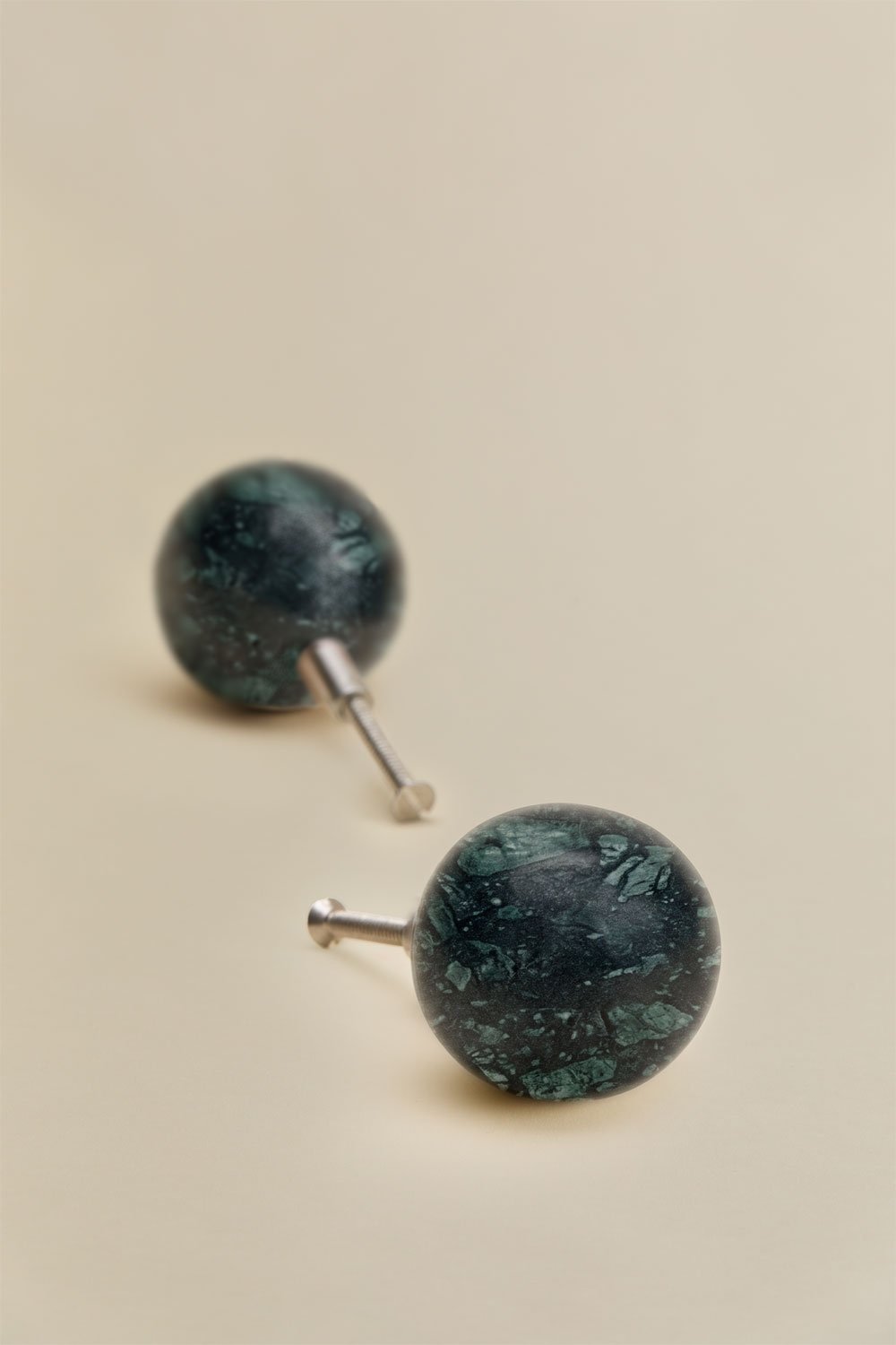 Set di 2 maniglie in pietra naturale e acciaio inossidabile Wilster, immagine della galleria 3