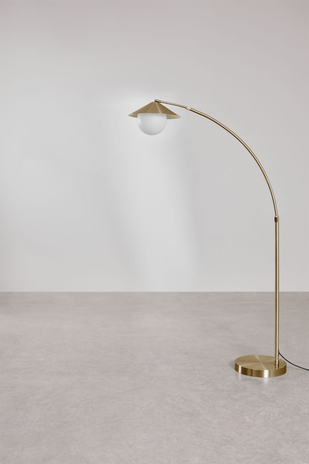 Lampada da terra in ferro Orvina, immagine della galleria 6