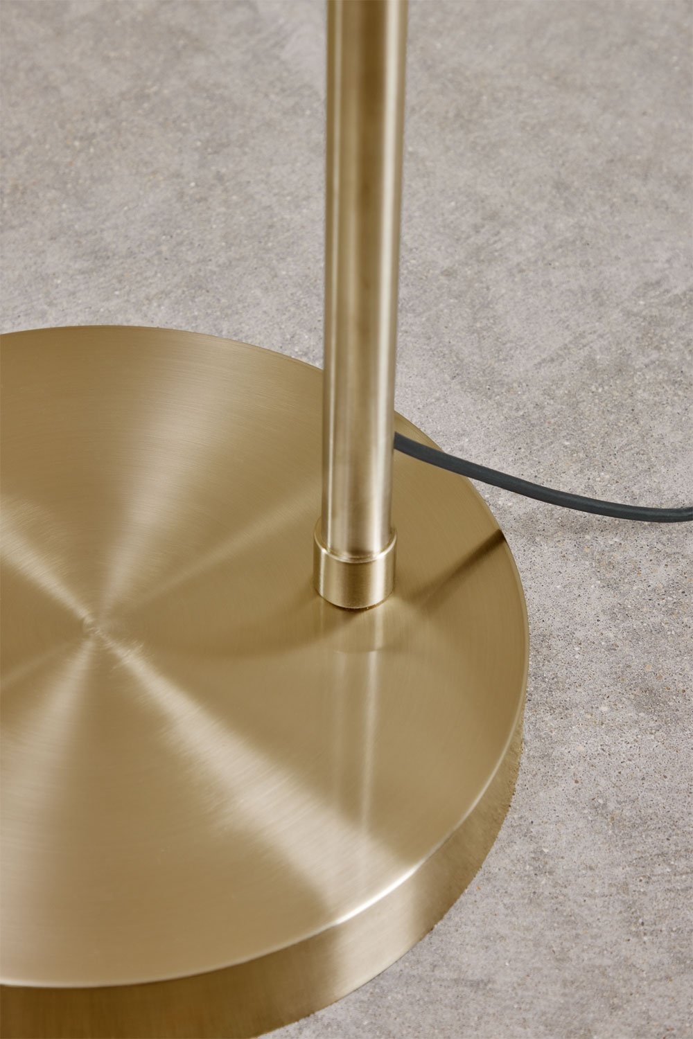 Lampada da terra in ferro Orvina, immagine della galleria 7