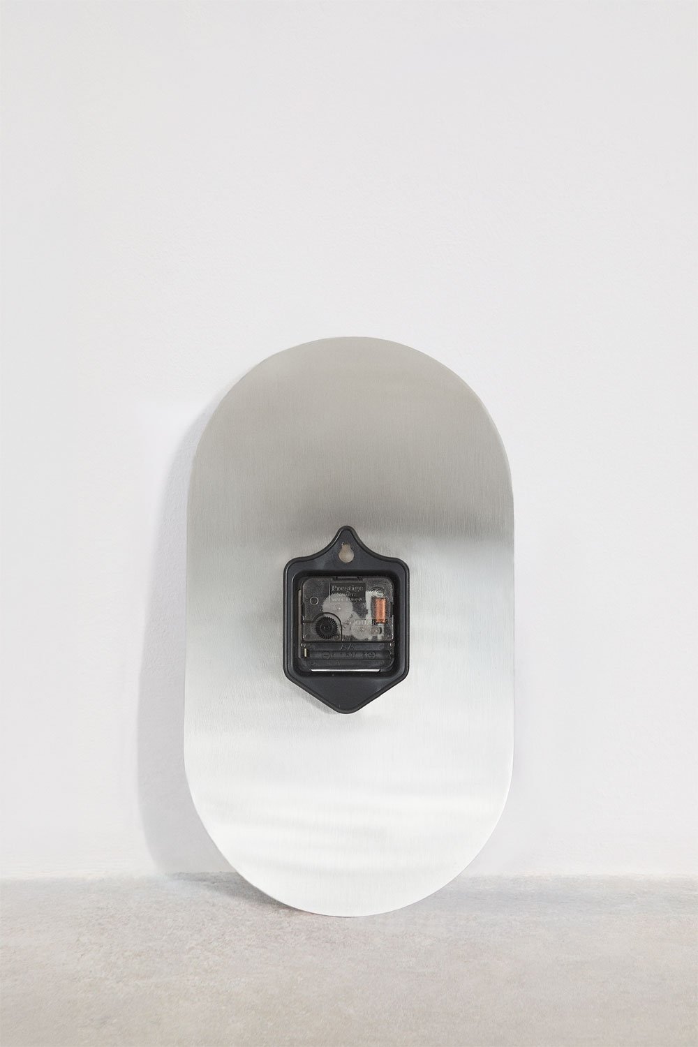 Orologio da parete ovale 35x20 cm in acciaio inox Daffiel, immagine della galleria 6