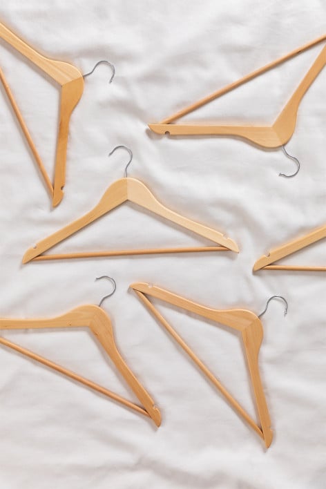Set van 6 ornigele houten hangers