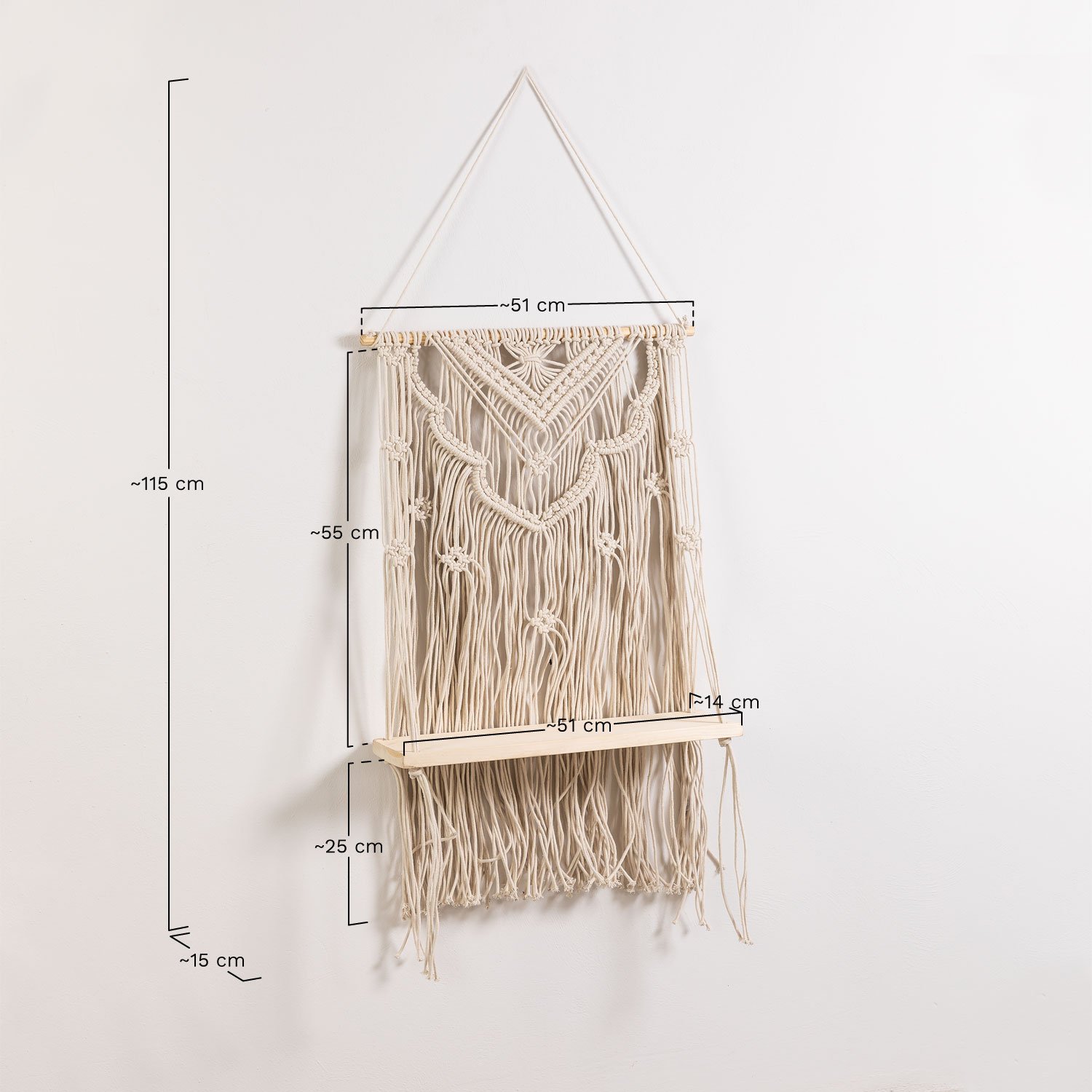 Wandtapijt met wandplank van Cotton Elizama, AFMETINGEN