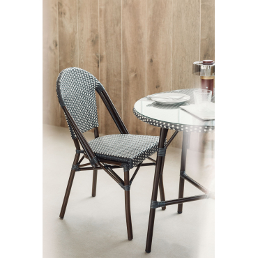 Set Van 2 Stapelbare Eetkamerstoelen Van Aluminium En Synthetisch Rotan Brielle Bistro Grijs – Grafiet - Gardenia Wit - Sklum