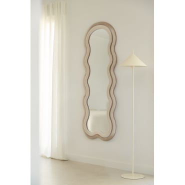 Onregelmatige Wandspiegel 60x160 Cm Bekleed Evelyn Fluwelen Beige - Sklum